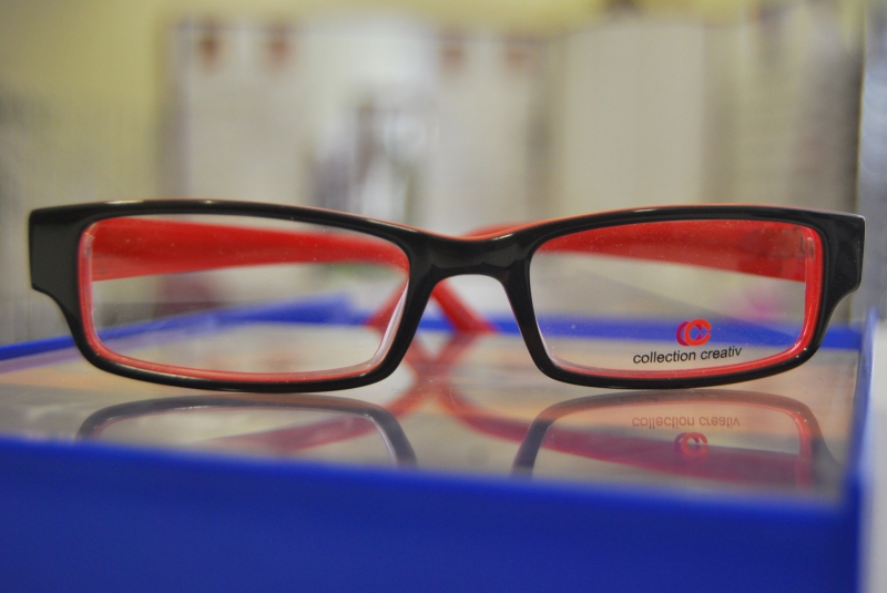 opticien-CARCES-min_view-sight-lens-frame-optics-spectacles-1141012-pxhere.com